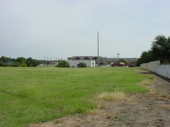 4412 San Marcus Dr, Mesquite, TX 75150