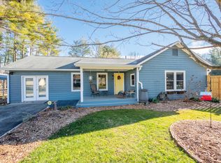 208 Pine St SE, Floyd, VA 24091