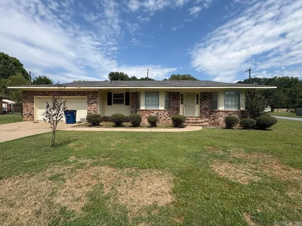 400 W Louisiana St, Beebe, AR 72012