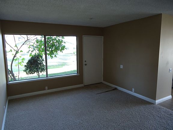 5th image of 1304 Parkside Dr