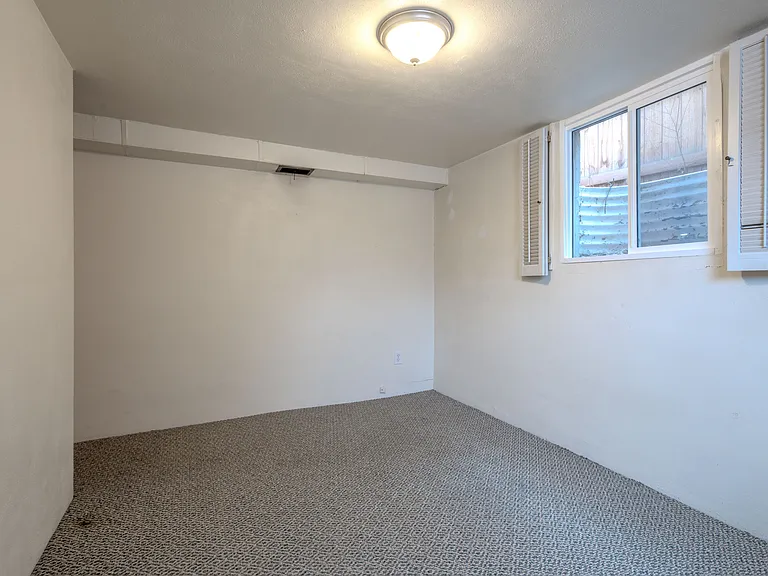 1124 E San Miguel St — Photo 31