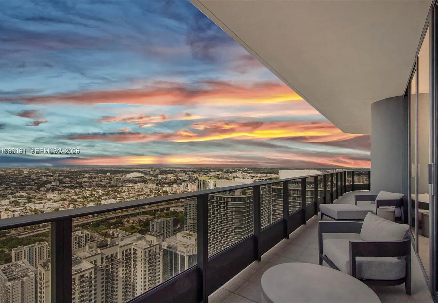 Brickell Flatiron Condo — Photo 2