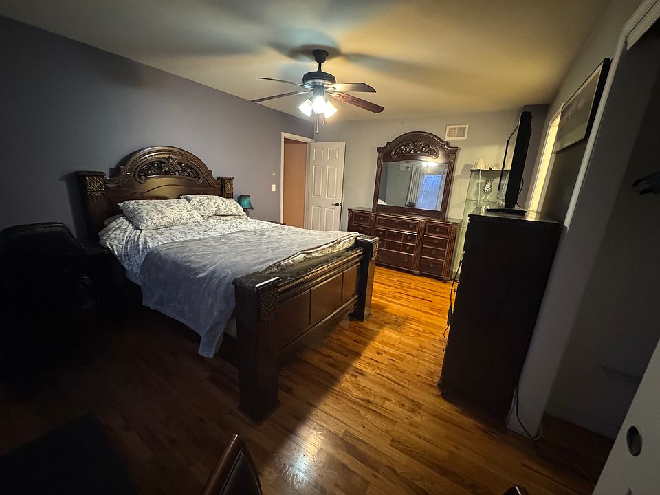 1st image of 428 Alter Ave #1