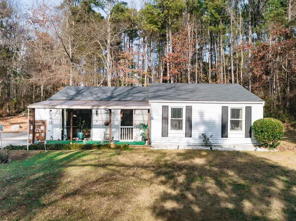 3184 Newcastle Way, Snellville, GA 30039