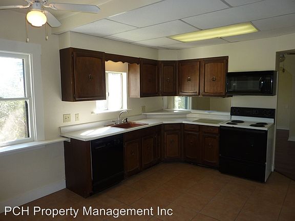 2nd image of 8029 Twin Oaks Ave