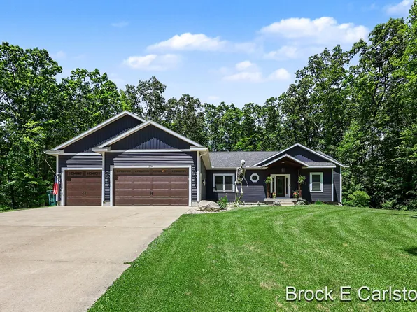 1294 Tall Tree Ln, Muskegon, MI 49445