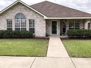 243 Karen Dr, Alamo, TX 78516