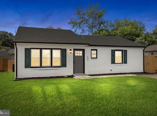 800 Magnolia Ave, Croydon, PA 19021