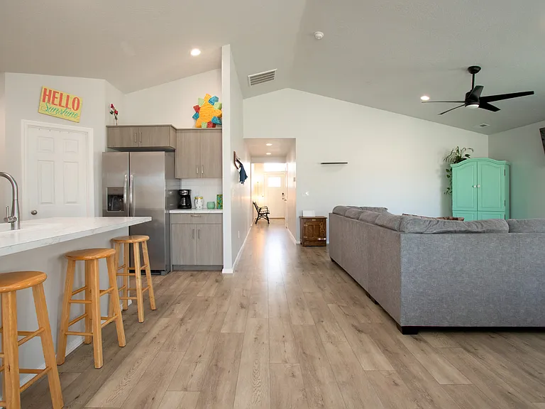 406 Hildago Way — Photo 34