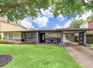 3305 Durhill St, Houston, TX 77025