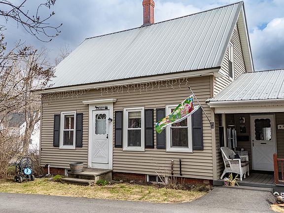 2nd image of 21 Pleasant Street