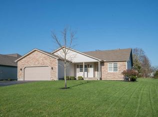 1279 Victory Hill Ln, Youngstown, OH 44515