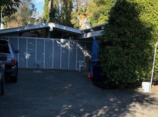 22937 Burbank Blvd, Woodland Hills, CA 91367