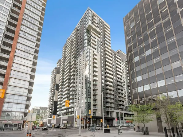 180 George St #2102, Ottawa, ON K1N 9M2