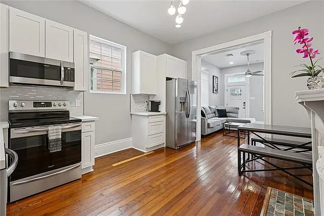 2418 Valence St — Photo 4