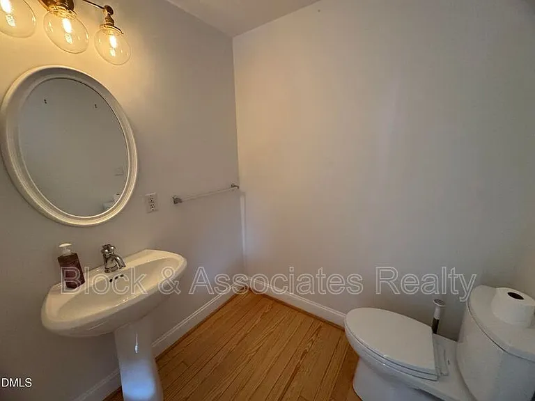 109 W Main St #402 — Photo 7