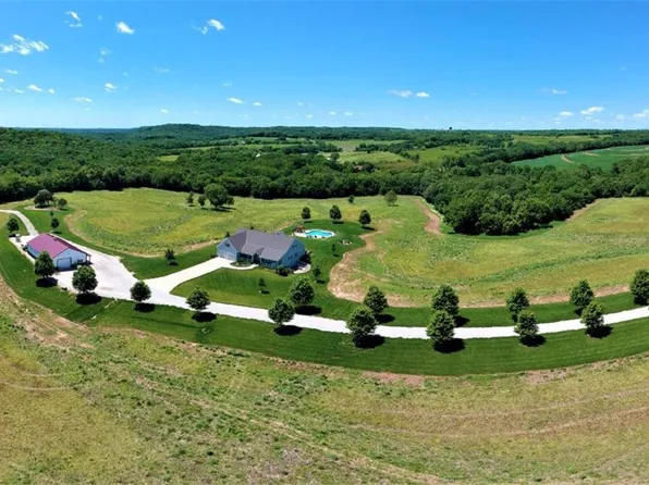32515 Iatan Rd, Weston, MO 64098