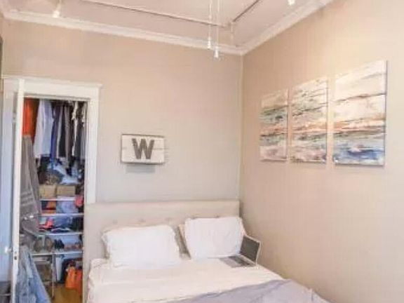 3rd image of 3524 N Wilton Ave #38jh0pfbz