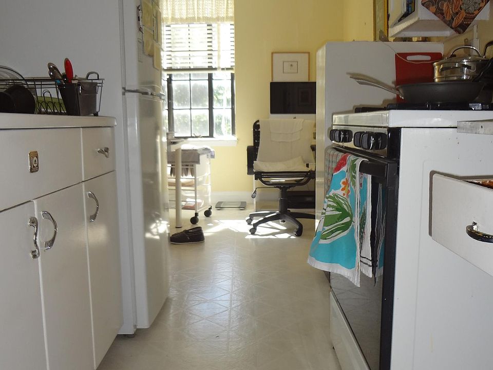 2nd image of 1970 Commonwealth Ave APT 12