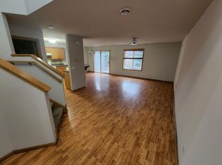 4132 Raptor Rd, Eagan, MN 55122