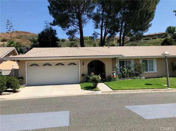 26411 Circle Knoll Ct, Santa Clarita, CA 91321