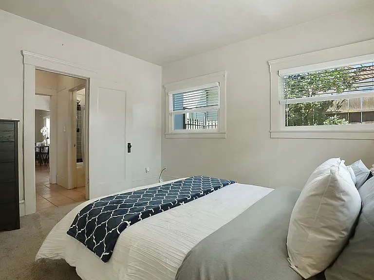 1 bed, 800 sqft, $1,590 — Photo 4
