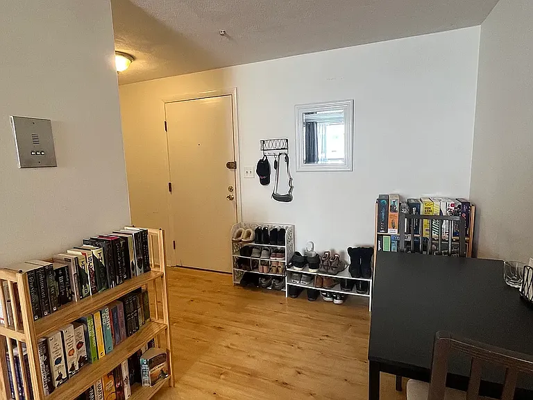 25 Linden Ave #12 — Photo 3