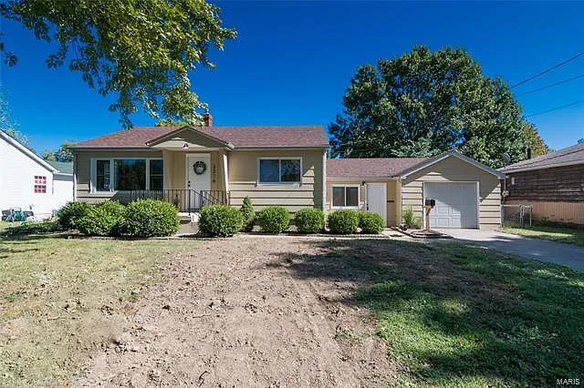 3316 Franklin Ave photo 1