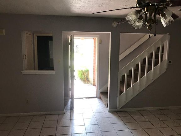 3rd image of 16619 Shrub Oak Dr