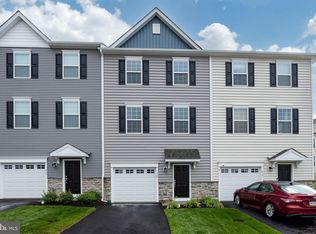412 Ridgewood Dr, Royersford, PA 19468