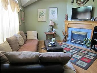 4th image of 2206 NW Cove Dr