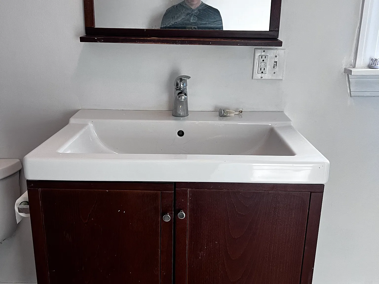 3 bed, 1100 sqft, $2,100 — Photo 4