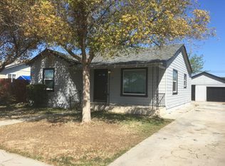 247 E Hoover St, Coalinga, CA 93210