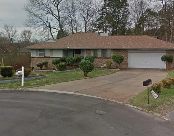 Libby Ln — Photo 1