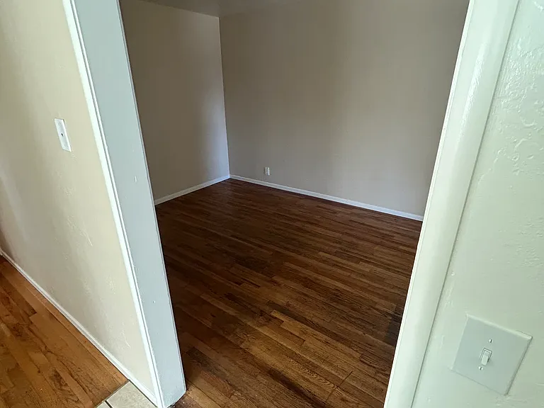 1125 Monterey Ave #9 — Photo 6