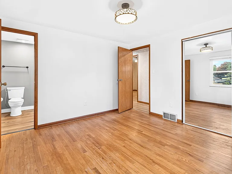 436 Sharon Rd — Photo 14