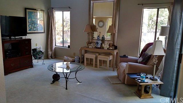 2nd image of 27 Alameda Park Cir