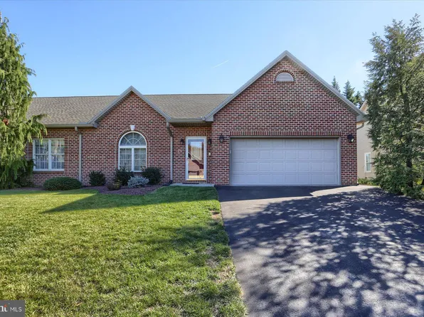 28 Hickory St, Palmyra, PA 17078