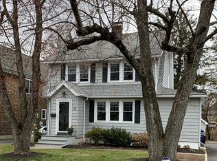 19 Carlin St, Norwalk, CT 06851