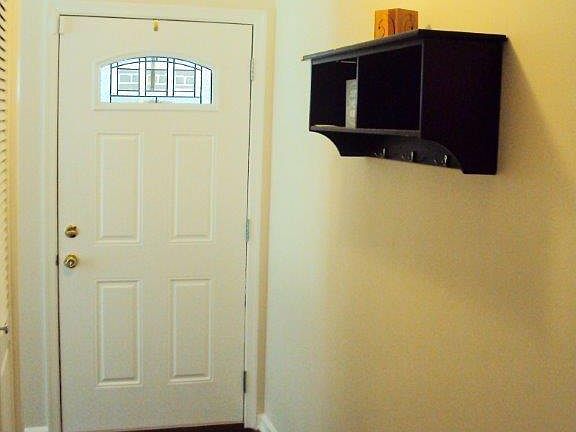 4th image of 298 Malden Ln