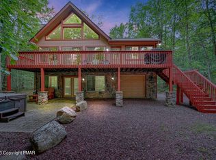 105 Powder Horn Way, Pocono Pines, PA 18350
