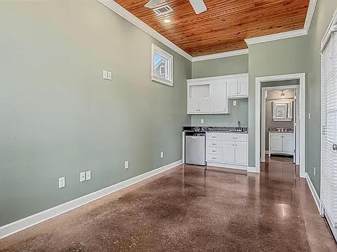 416 Orange St — Photo 2