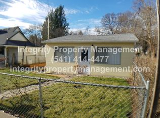 506 NW Clarke St, Grants Pass, OR 97526