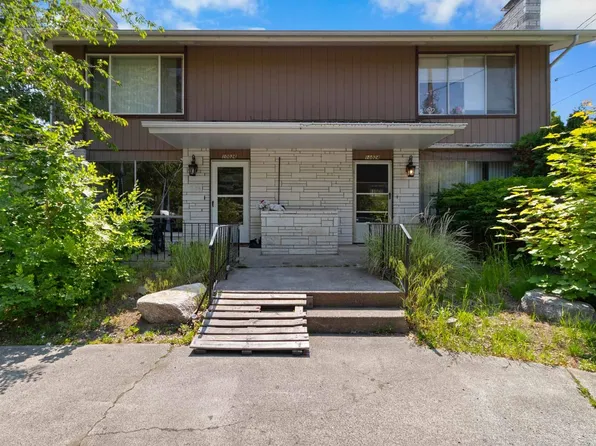 10024-10026 N Whitworth Dr, Spokane, WA 99218