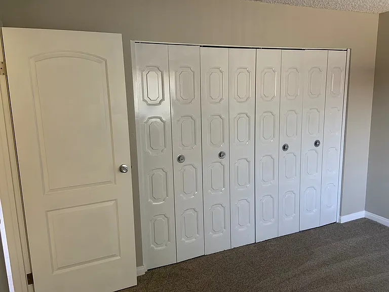 1675 Chapel Dr — Photo 25