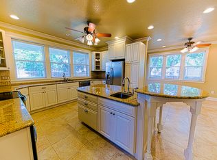 215 S Whitcomb St, Fort Collins, CO 80521