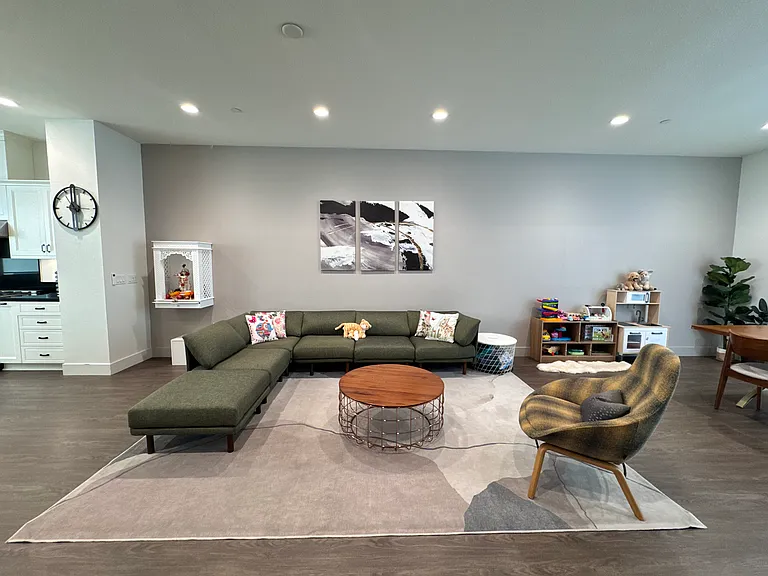 2196 Halo Ln — Photo 2