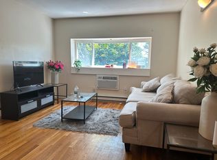 624 Hyde Park Ave APT D4, Boston, MA 02131