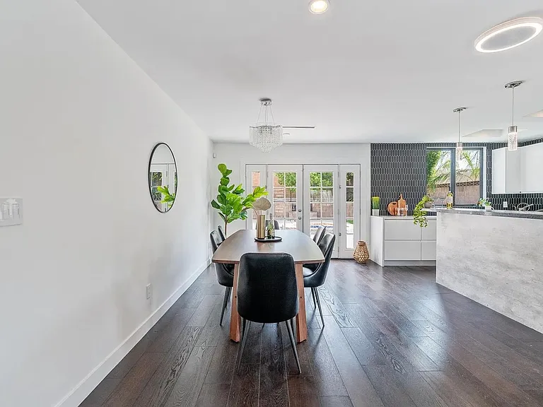 13940 Bermax Ave — Photo 10