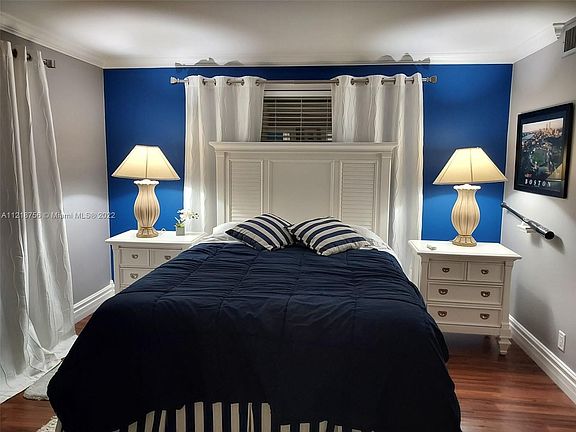 5th image of 2769 Garden Dr S APT 309